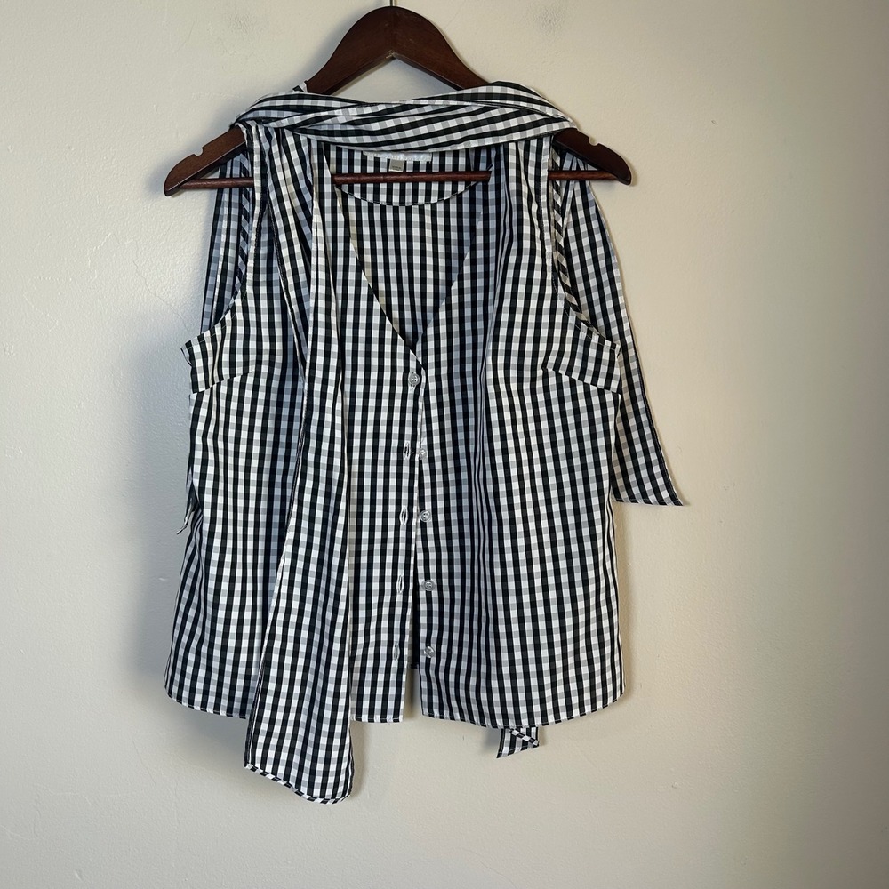 EUC Revolve J.O.A. Sleeveless Blouse Tie Neck Gingham Size M Black White